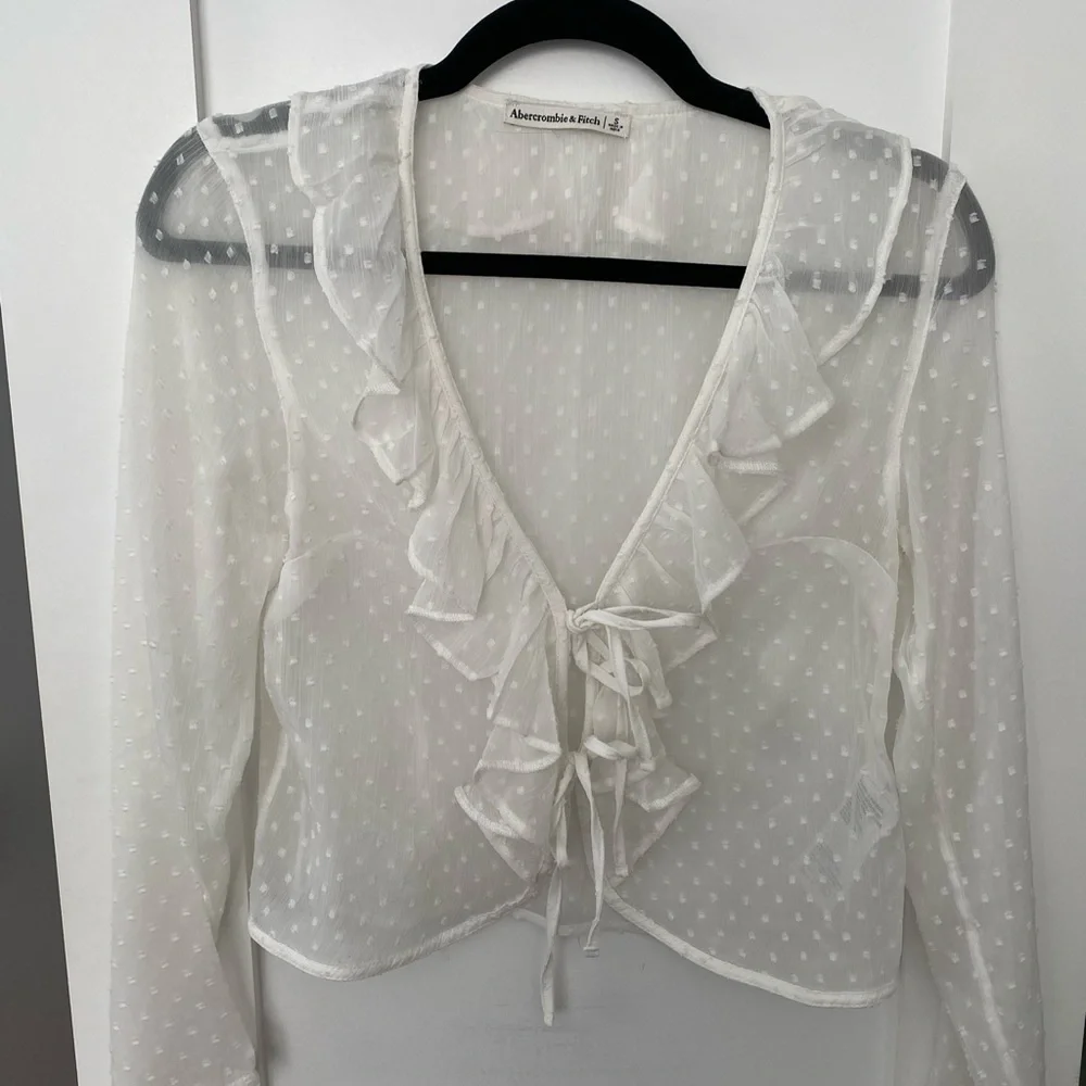 Abercrombie & Fitch Blouse - Picture 3 of 8